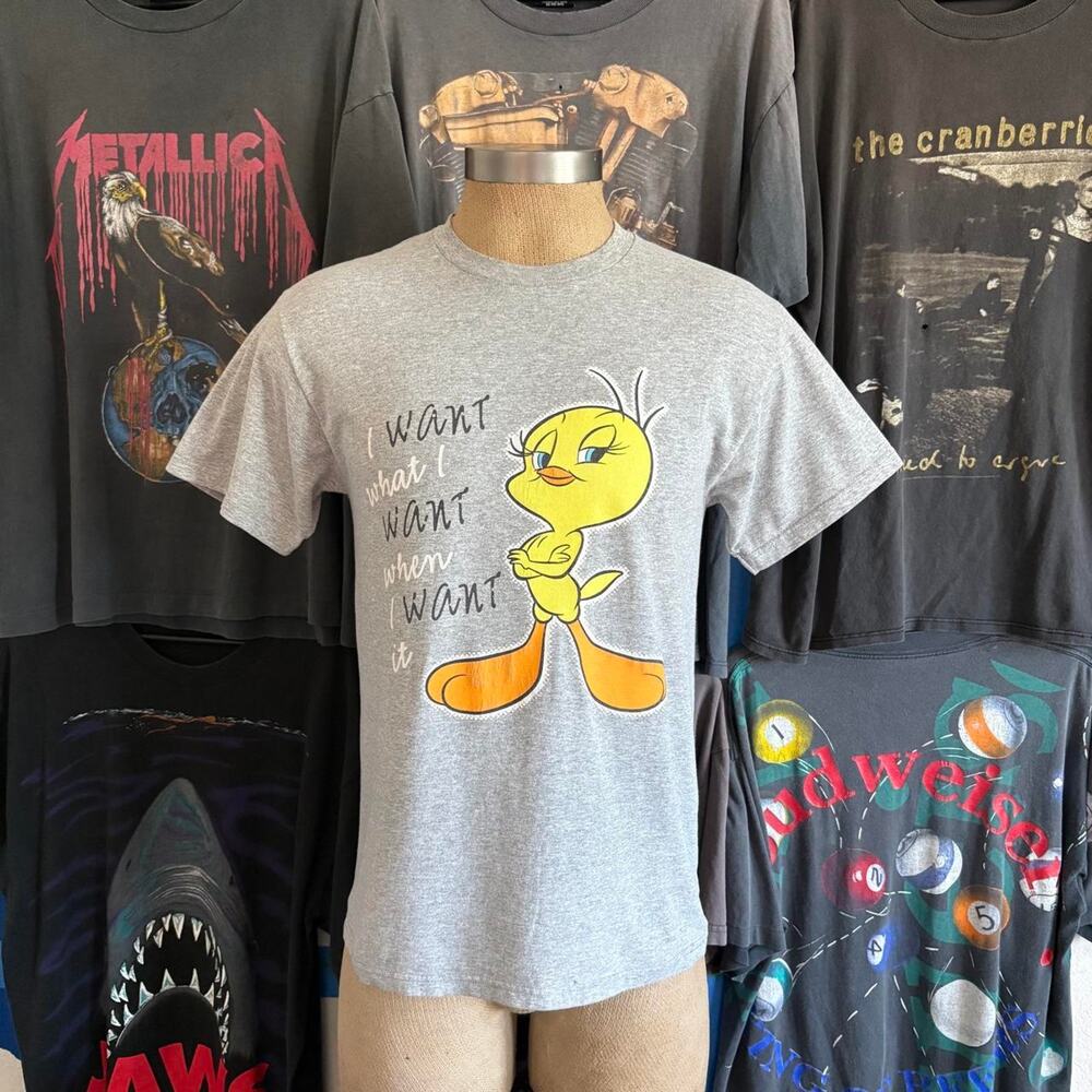 Vintage 2000s tweety bird t shirt
